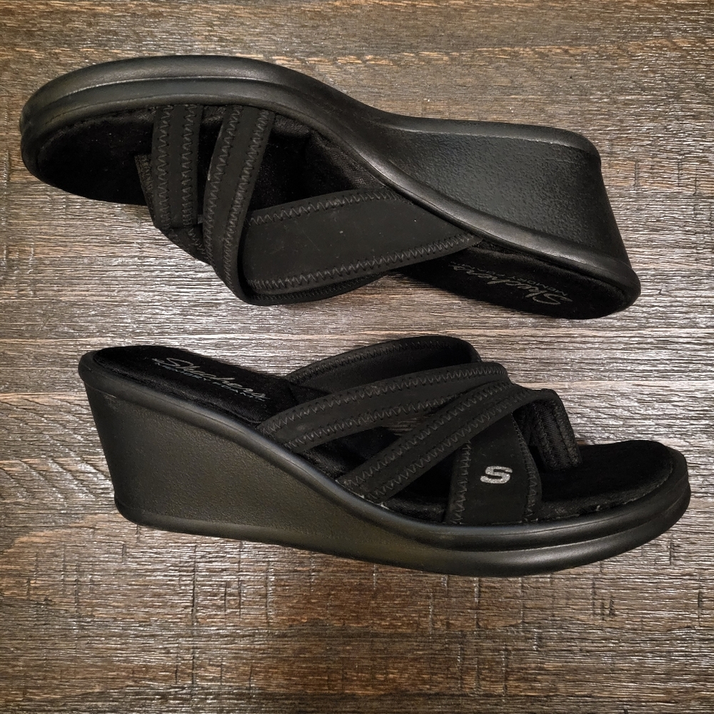 Skechers Memory Foam Sandals